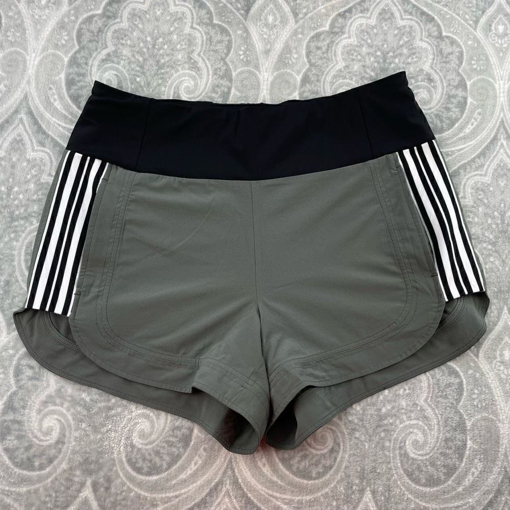 Womens Athleta Ascender Shorts